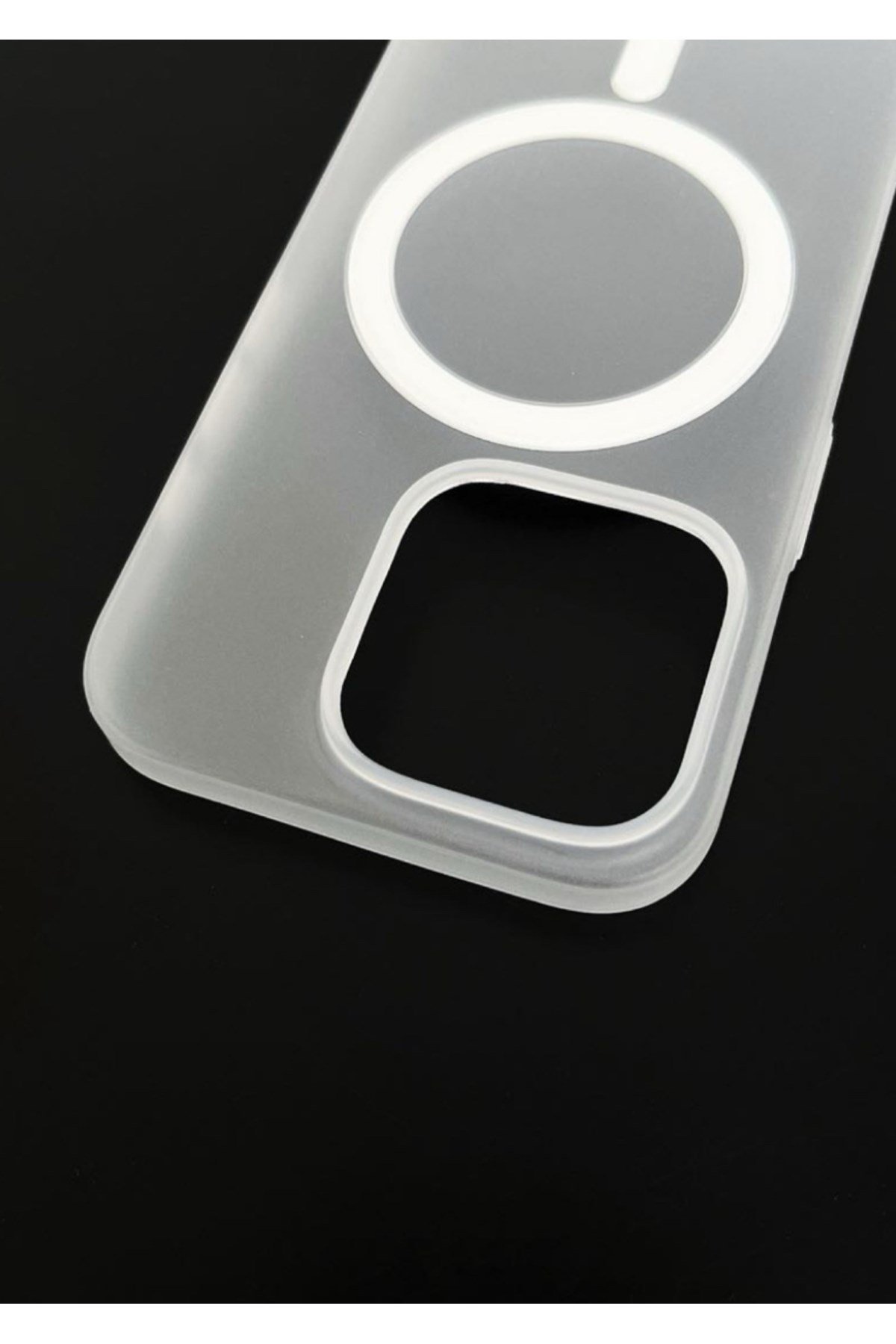 Iphone 12 Uyumlu Buzlu Mat Beyaz Şeffaf Magsafe Kılıf