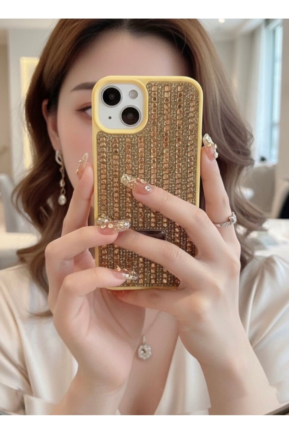 iPhone 12 Uyumlu Sarı Taşlı Parlak Şık iPhone Kılıfı
