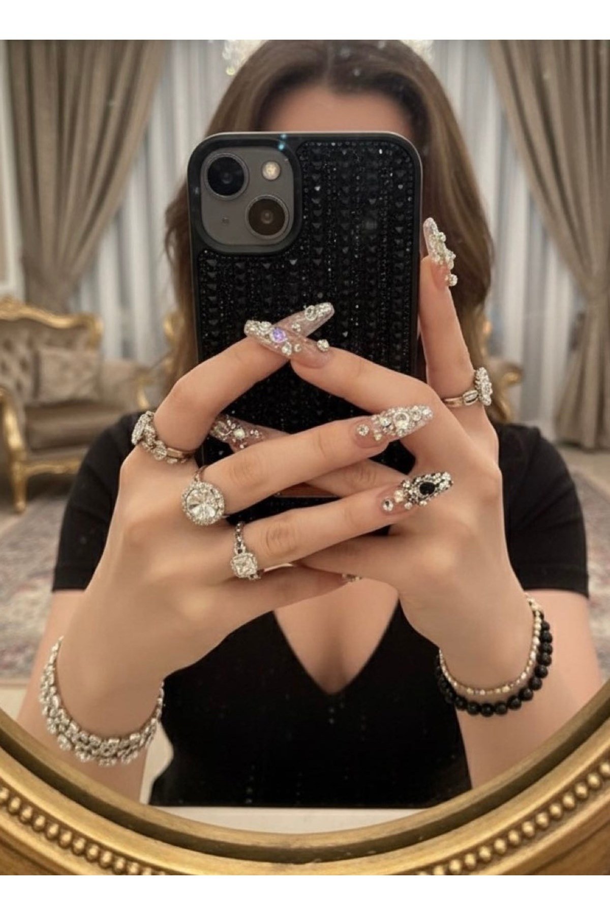 iPhone 14 Pro Uyumlu Siyah Taşlı Parlak Şık Kılıf