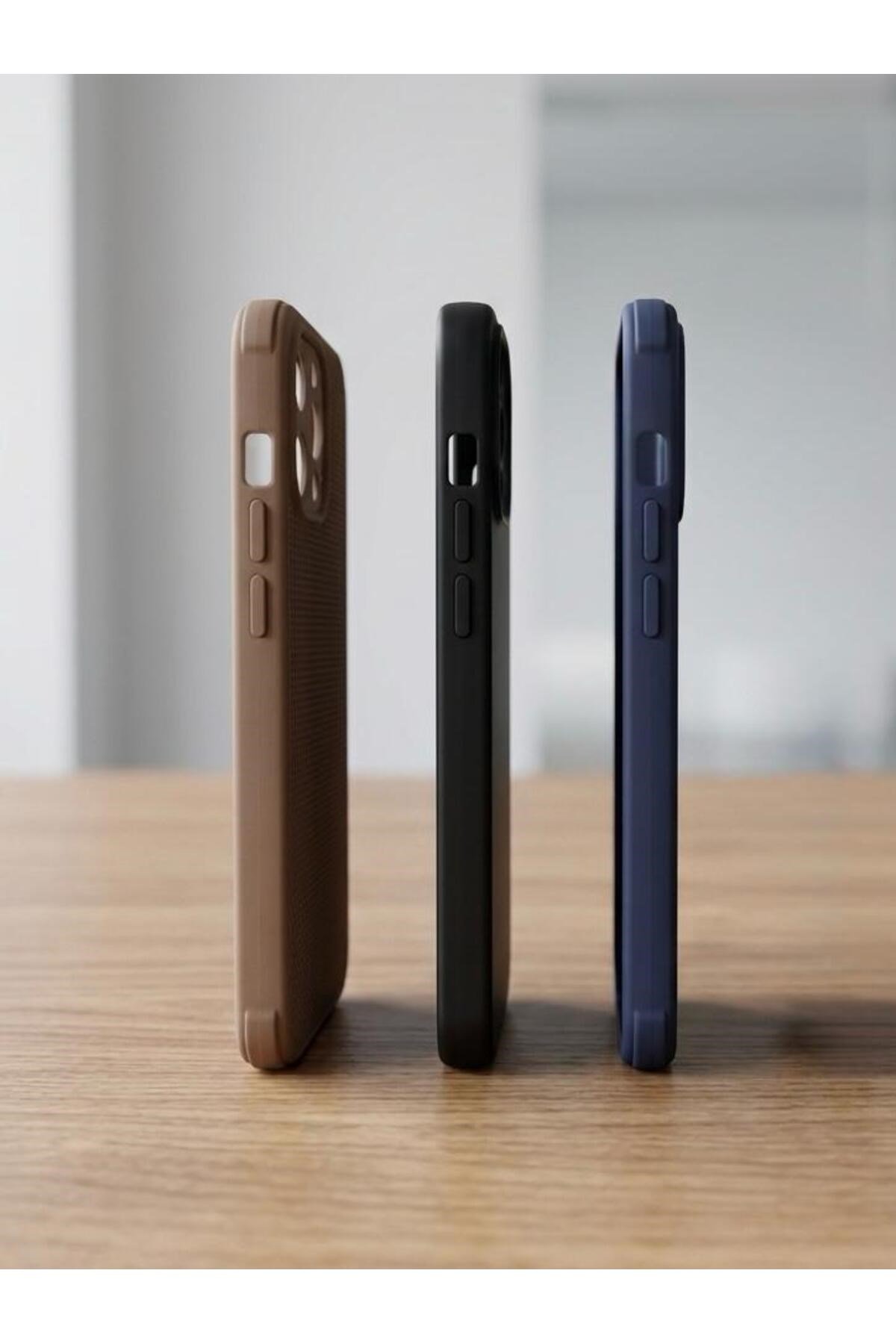 iPhone 15 Dokulu Kamera Korumalı Trend Silikon Köşeli Darbe Koruma Kılıf