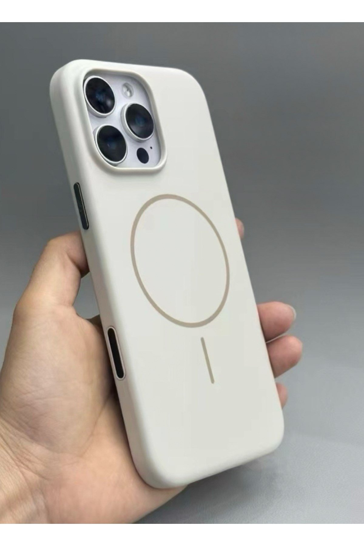 iPhone 15 Pro Max Beyaz Magsafe Kılıf