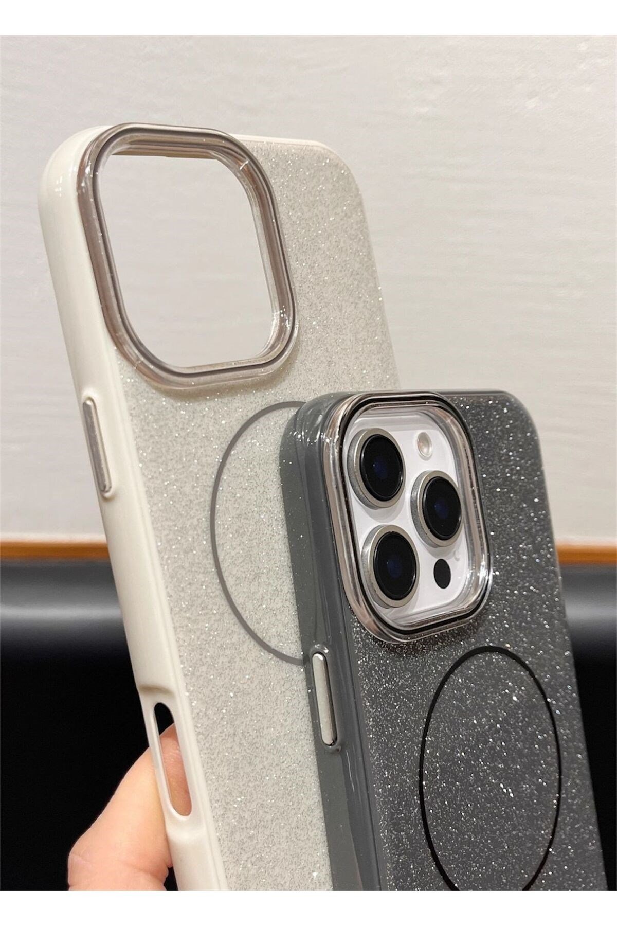 Iphone 15 Pro Uyumlu Çöl Renk Simli Şeffaf MagSafe Uyumlu Kılıf