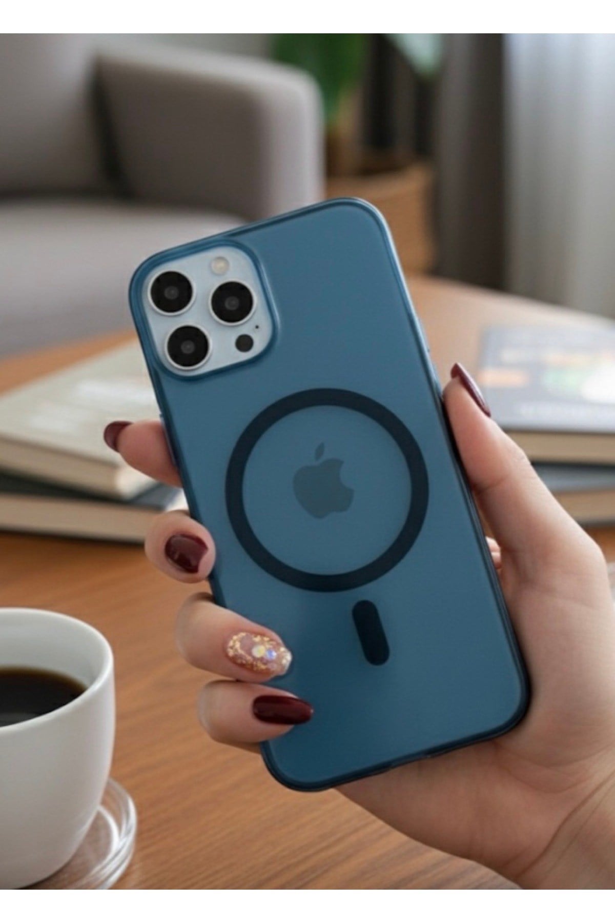 iPhone 15 Uyumlu Magsafeli Toz Korumalı Kılıf