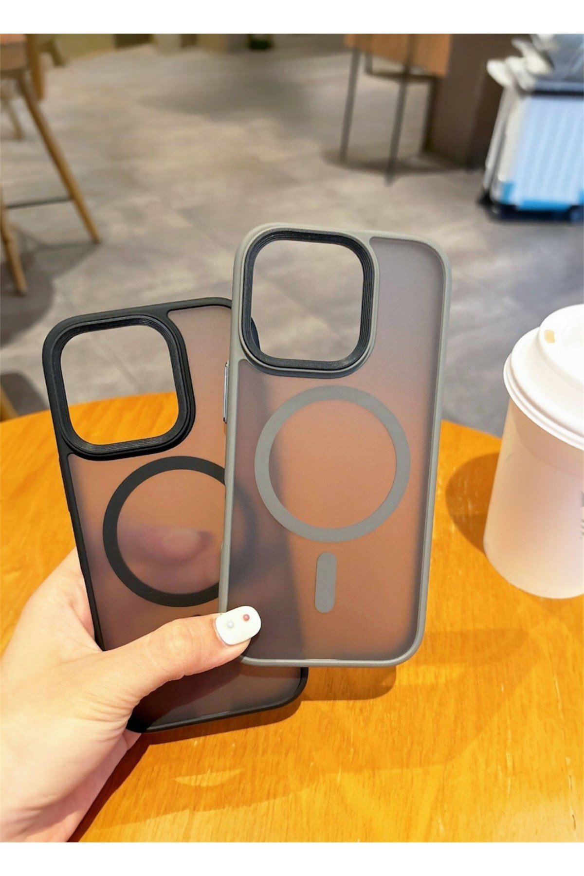 iphone 15 Uyumlu Mat Siyah MagSafeli Buzlu Şeffaf Darbe Emici Kılıf