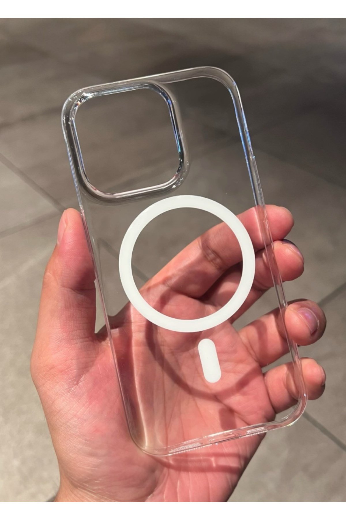 iPhone 15Pro Pc Slim Ultra İnce Sararmaz Magsafe Toz Korumalı Mika Kılıf