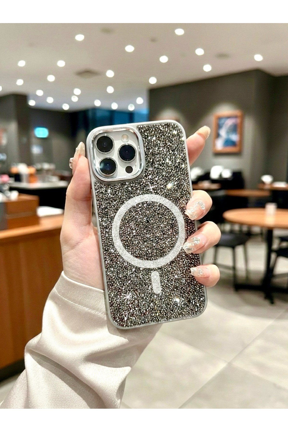 iphone 16 Pro Max Uyumlu Gri Trend MagSafeli Premium Kristal Taşlı Işıltılı Kılıf