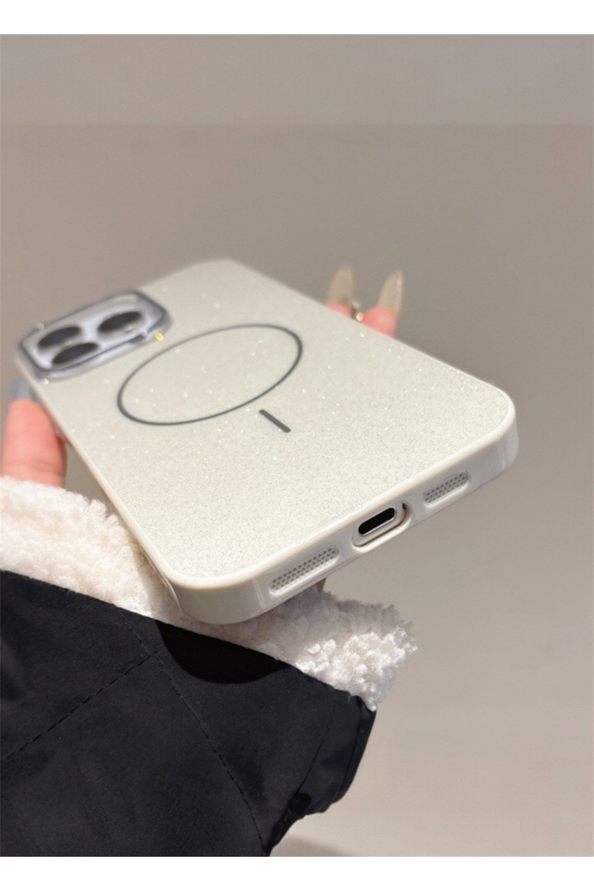 Iphone 16 Pro Uyumlu Beyaz Simli Şeffaf MagSafe Uyumlu Kılıf