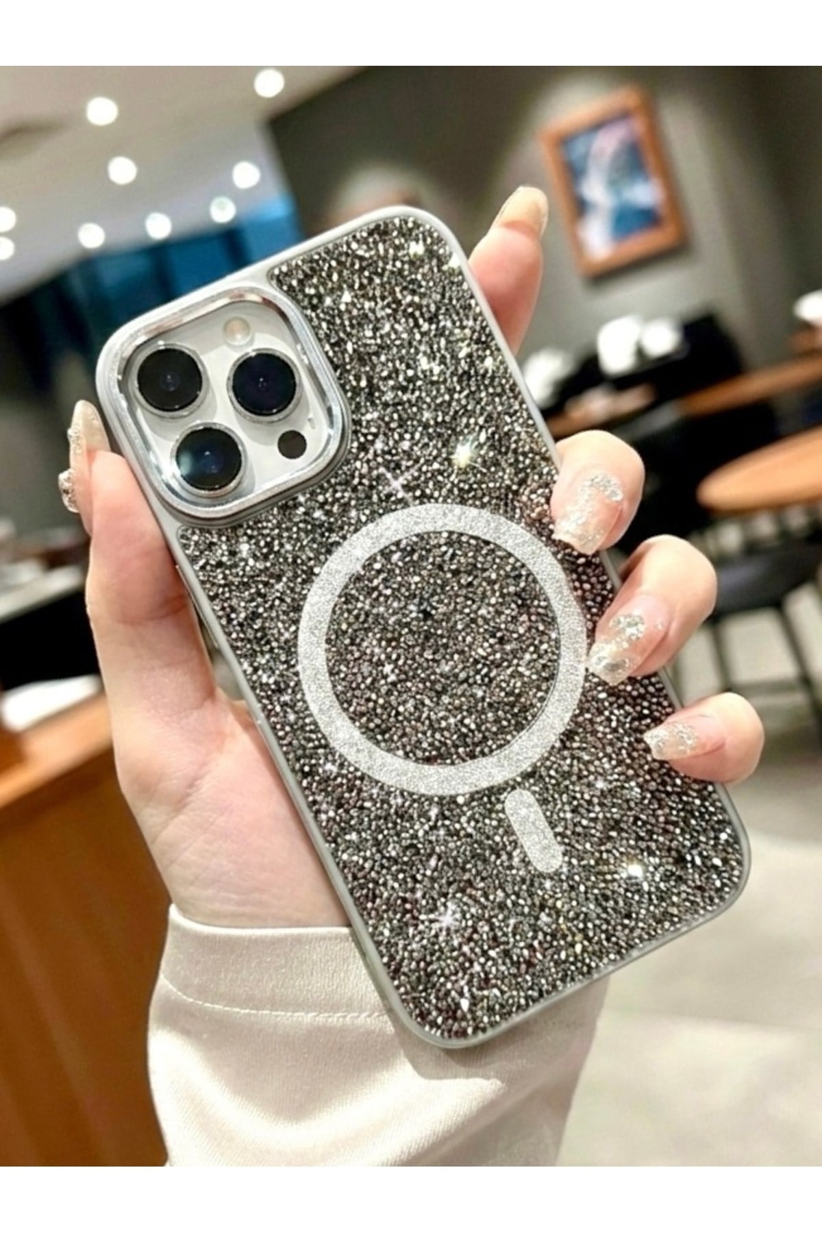 iphone 16 Pro Uyumlu Gri Trend MagSafeli Premium Kristal Taşlı Işıltılı Kılıf