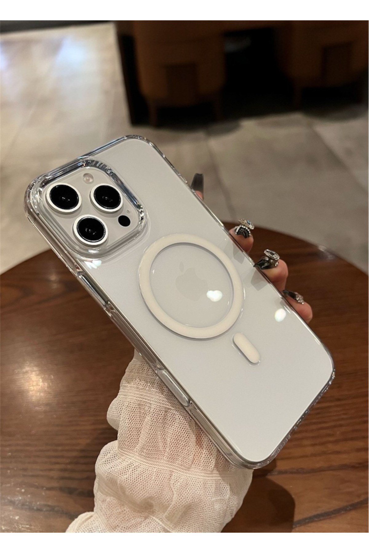 Iphone 16 Pro Uyumlu MagSafeli, Şeffaf Sararmaz Mika Kılıf, Kamera Korumalı, Metal Tuş Premium Seri