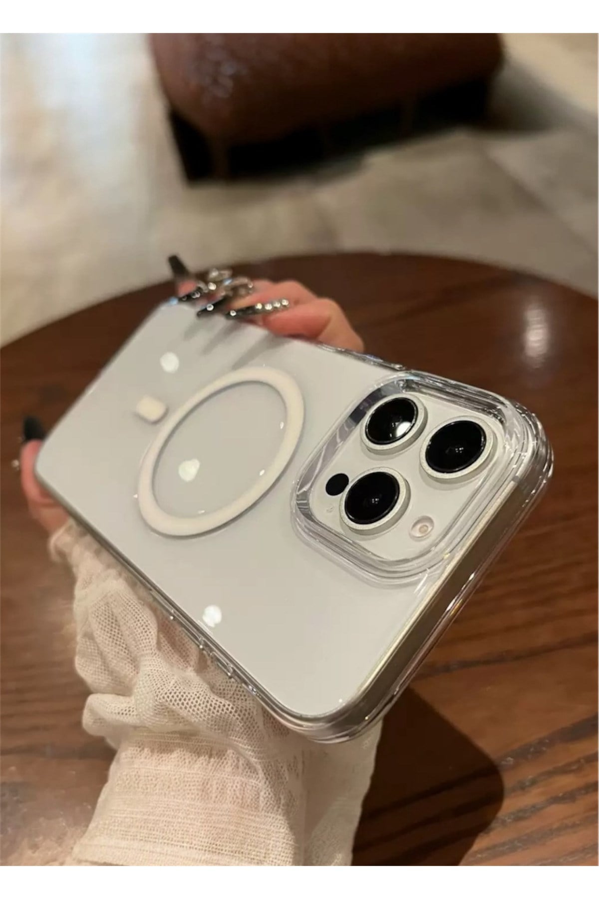 Iphone 16 Pro Uyumlu MagSafeli, Şeffaf Sararmaz Mika Kılıf, Kamera Korumalı, Metal Tuş Premium Seri