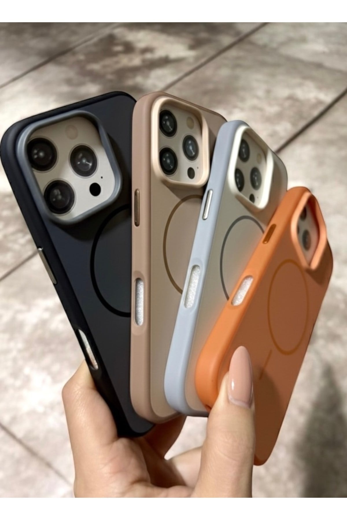 Iphone 16 Pro Uyumlu MagSafeli Turuncu Kılıf, Darbe Korumalı, Metal Tuşlu