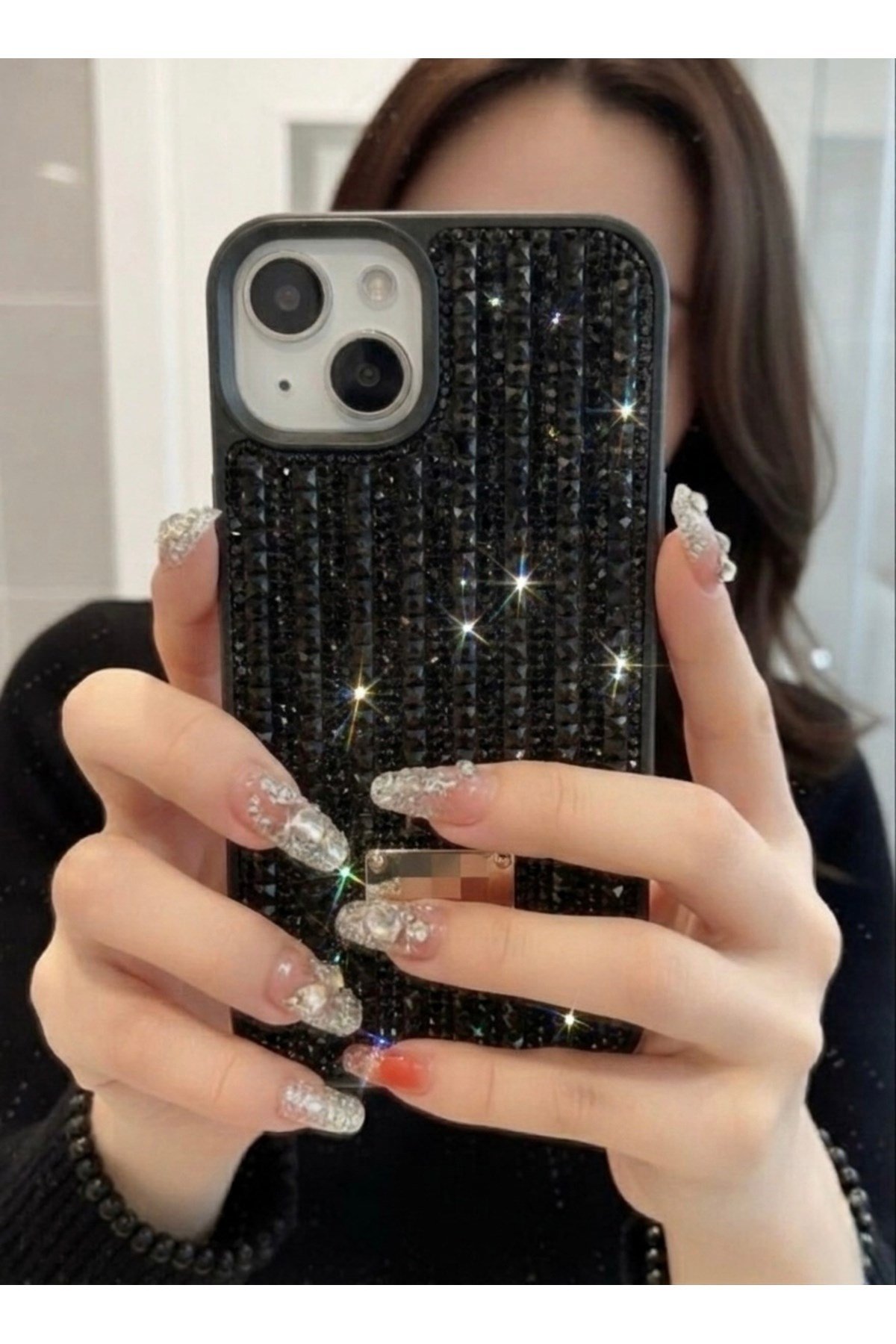 iPhone 16 Pro Uyumlu Siyah Taşlı Parlak Şık Kılıf
