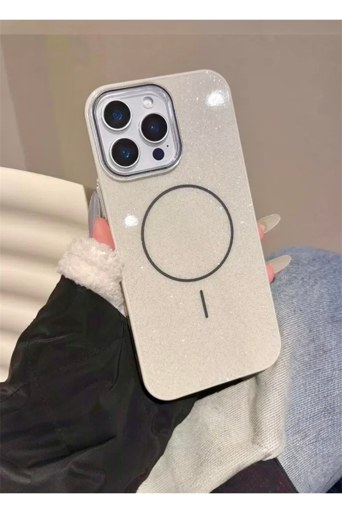Iphone 16 ProMax Uyumlu Beyaz Renk Simli Şeffaf MagSafe Uyumlu Kılıf