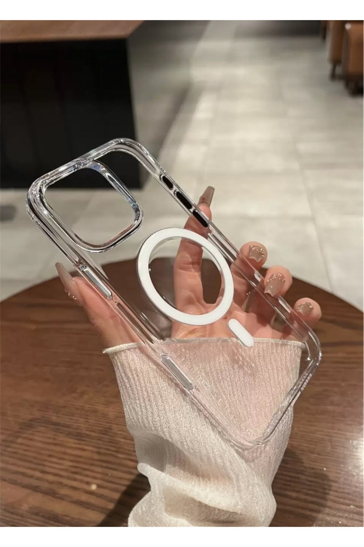 Iphone 16 ProMax Uyumlu MagSafe, Şeffaf Sararmaz Mika Kılıf, Kamera Korumalı, Metal Tuş Premium Seri