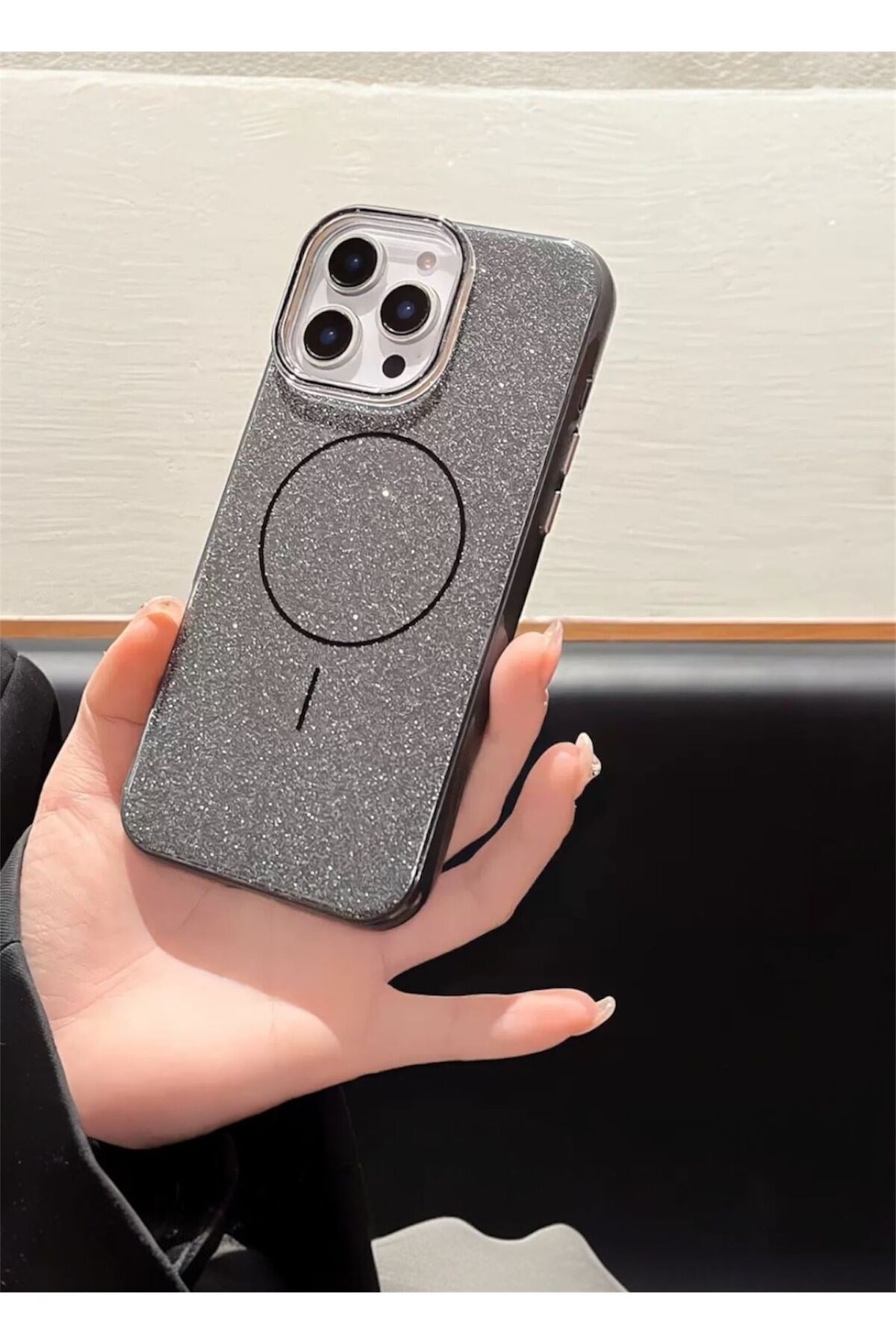 Iphone 16 ProMax Uyumlu Siyah Renk Simli Şeffaf MagSafe Uyumlu Kılıf