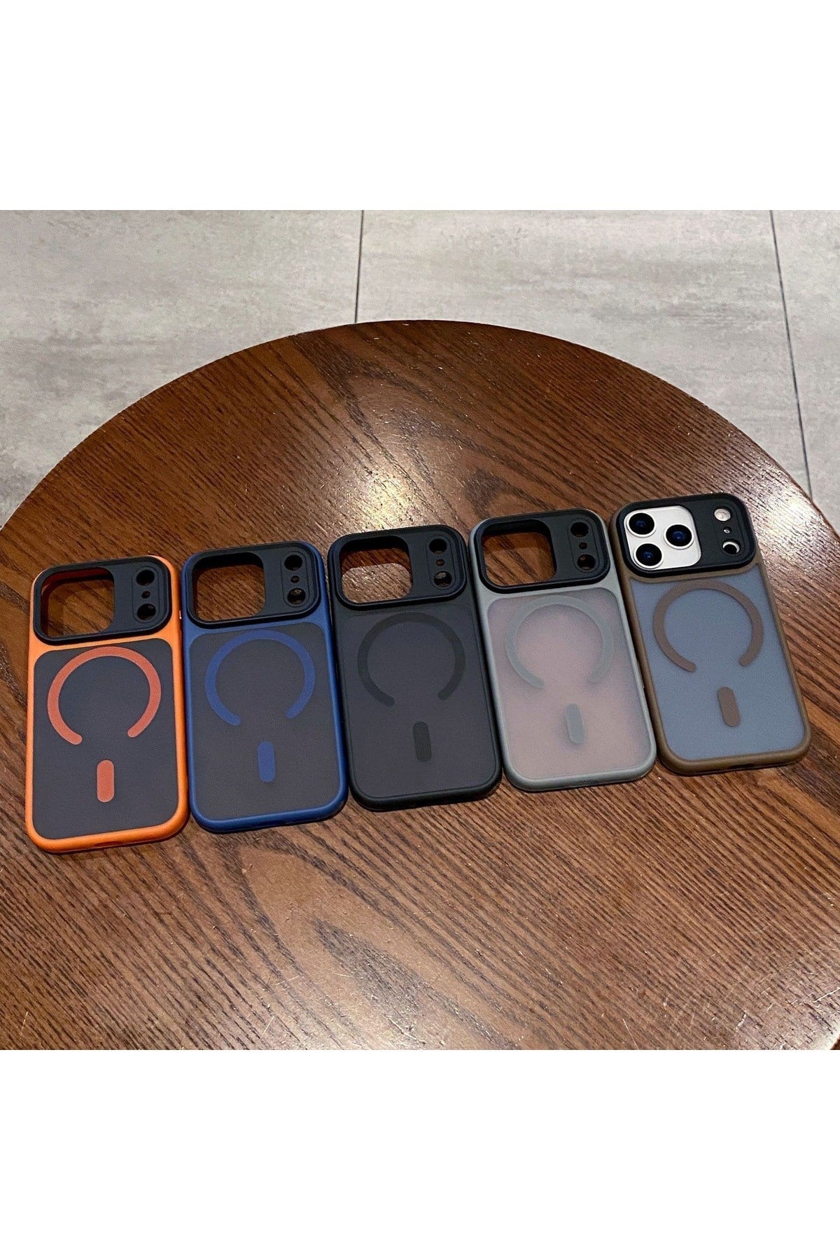 Iphone 17 ProMax Uyumlu Gri, MagSafeli Kamera Korumalı Yarı Şeffaf Mat Kılıf
