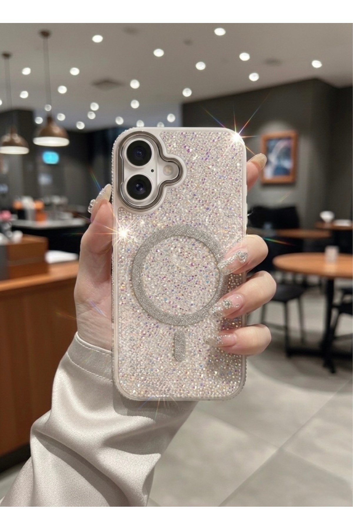 iPhone 17 Uyumlu, Beyaz, MagSafe Özellikli Premium Simli Taşlı Parlak Kılıf