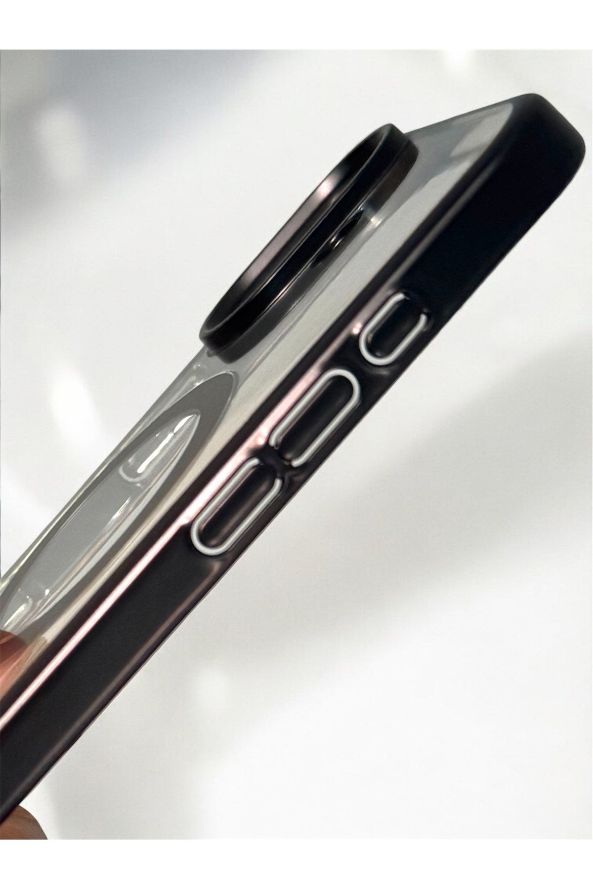 Iphone 17 Uyumlu Magsafe Özellikli Siyah Lüks Metalik Çerçeveli Şeffaf Sert Kapak