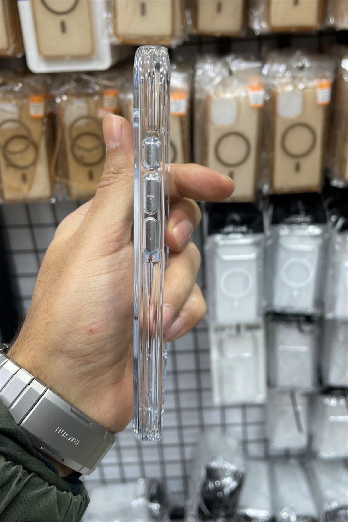 Iphone 17 Uyumlu MagSafe, Şeffaf Sararmaz Mika Kılıf, Kamera Korumalı, Metal Tuş Premium Seri