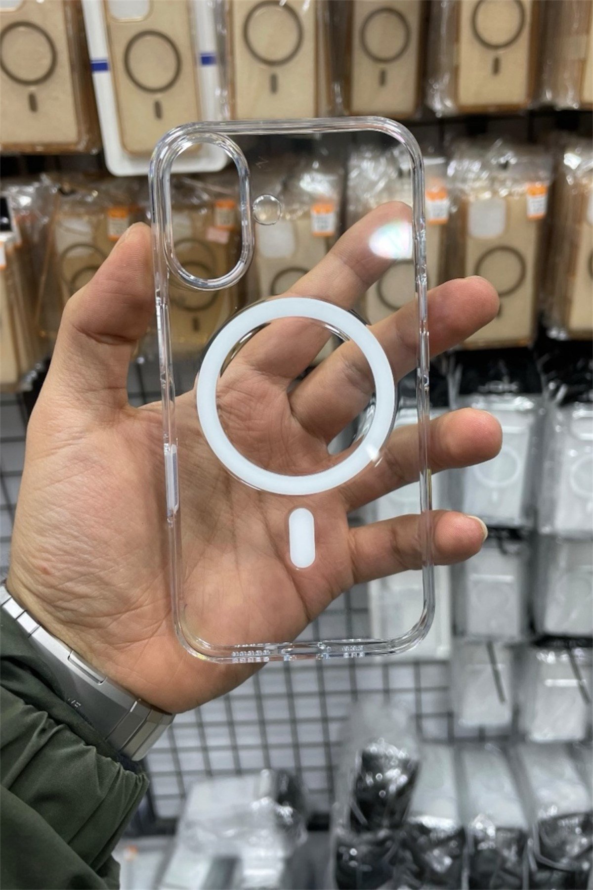 Iphone 17 Uyumlu MagSafe, Şeffaf Sararmaz Mika Kılıf, Kamera Korumalı, Metal Tuş Premium Seri