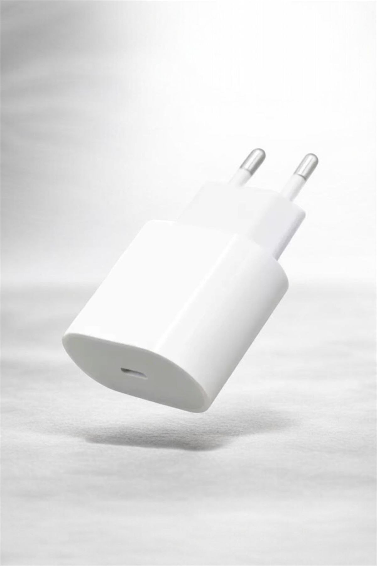 İphone 20 Watt (USB-C) Hızlı Şarj Güç Adaptörü