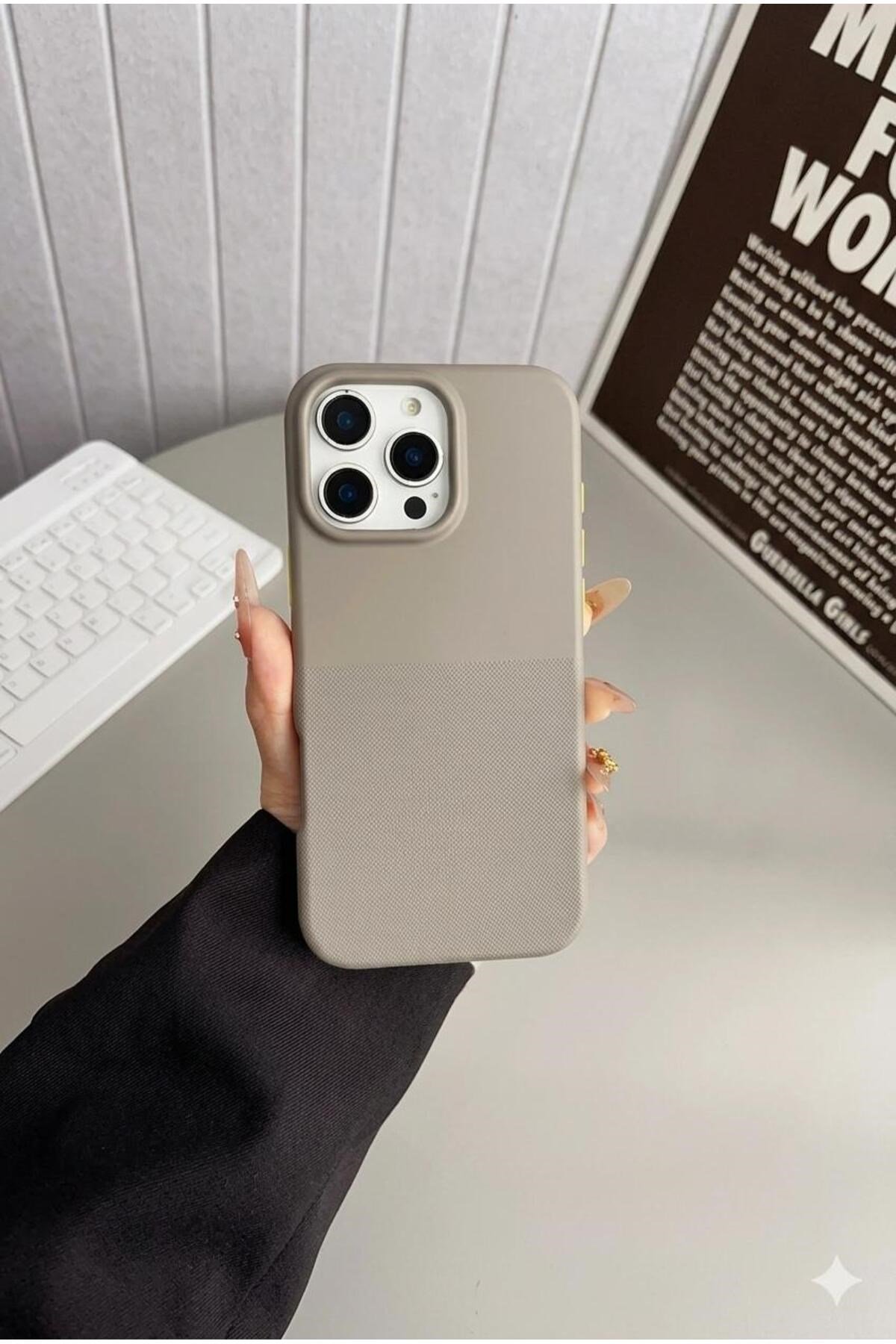 MagSafe ıPhone 16 Pro Max Uyumlu Gri Kamera Korumalı Dokulu İnce Tasarım Telefon Kılıfı