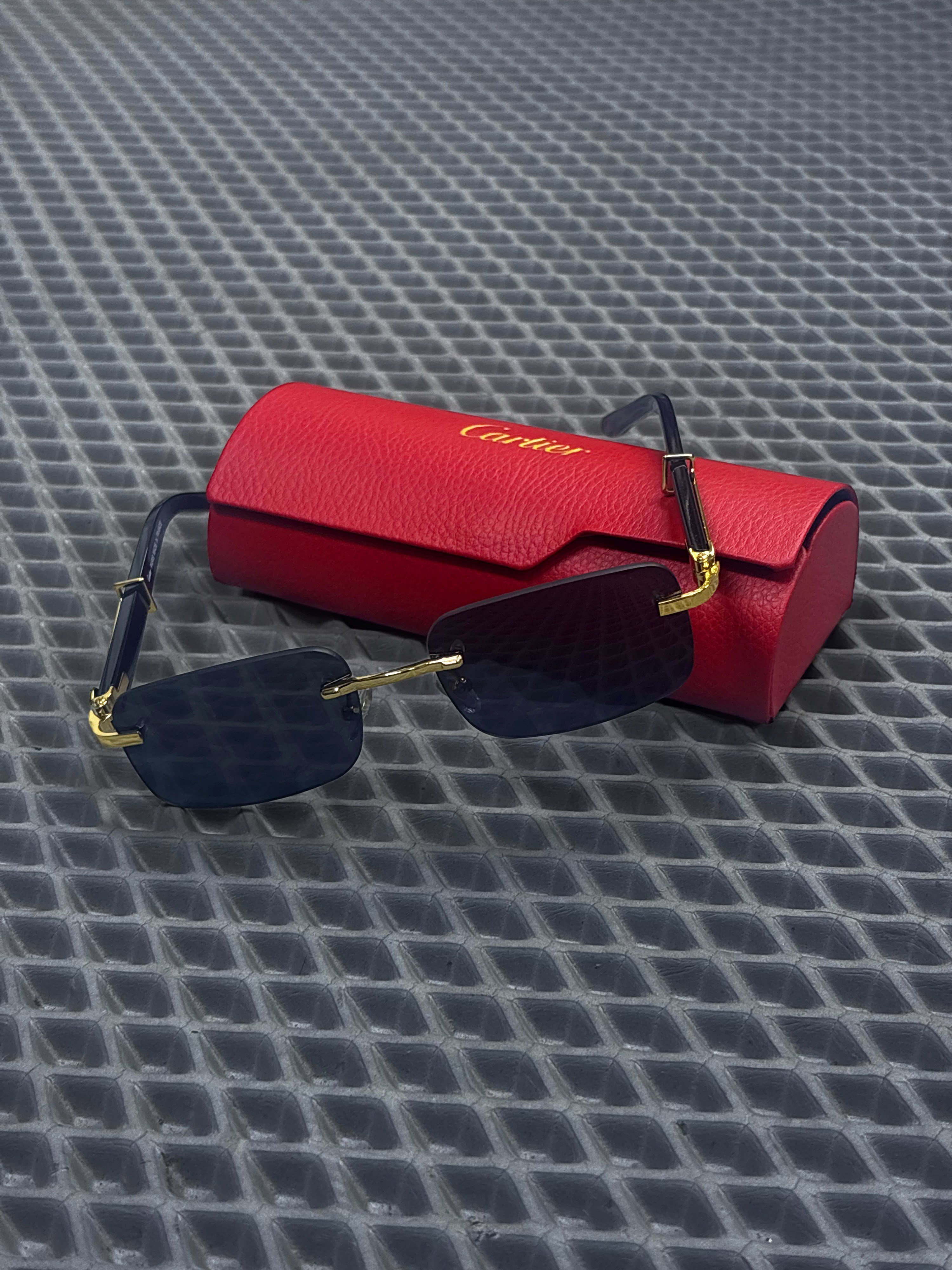 Cartier Premium Siyah Gold Detaylı Çerçeveli Gözlük