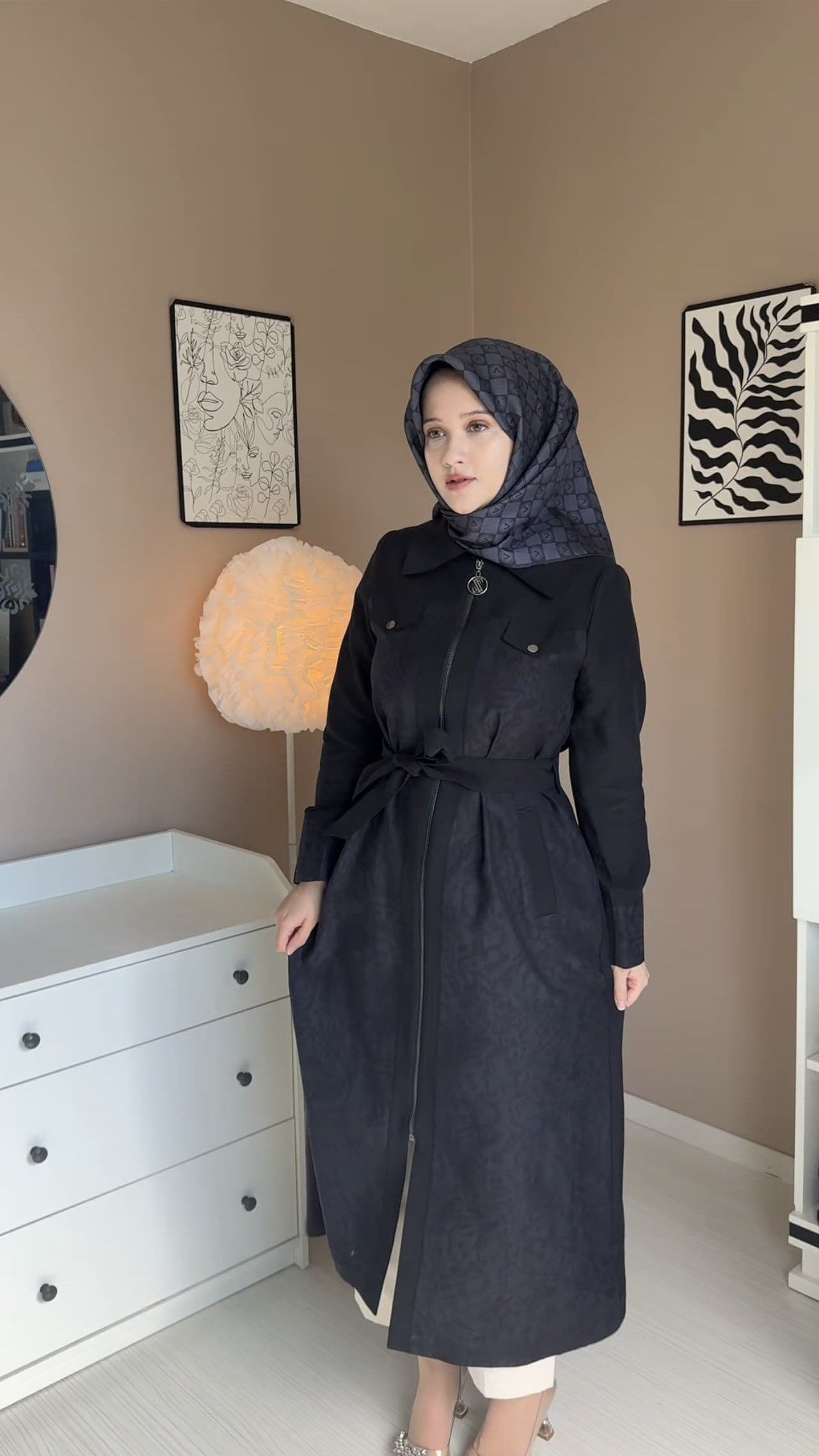 Feraye Siyah Kap