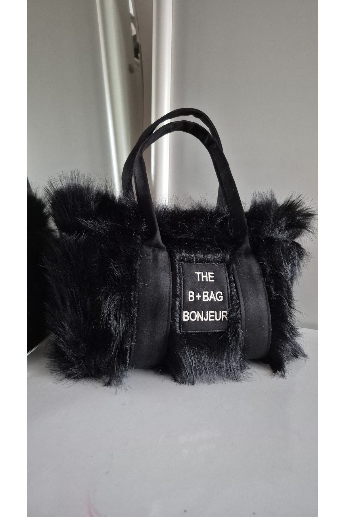 Siyah Tüylü Teddy Kol ve El Çantası - Furry Bag