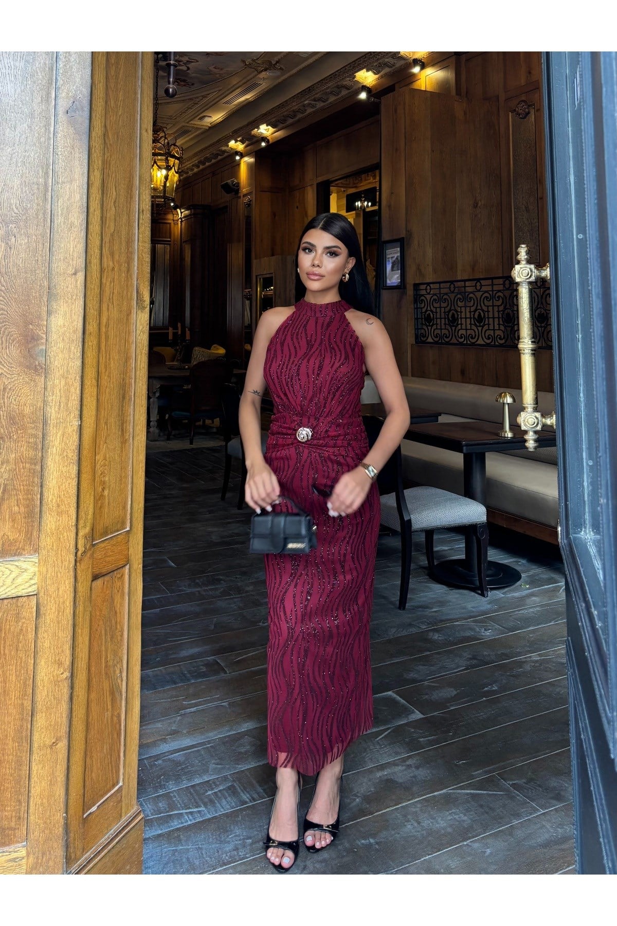 Kadın Bordo Halter Yaka Simli Desenli Uzun Elbise