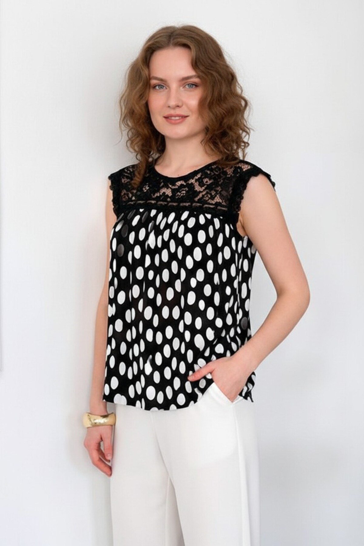 Kadın Dantel Detaylı Puantiyeli Plise Bluz