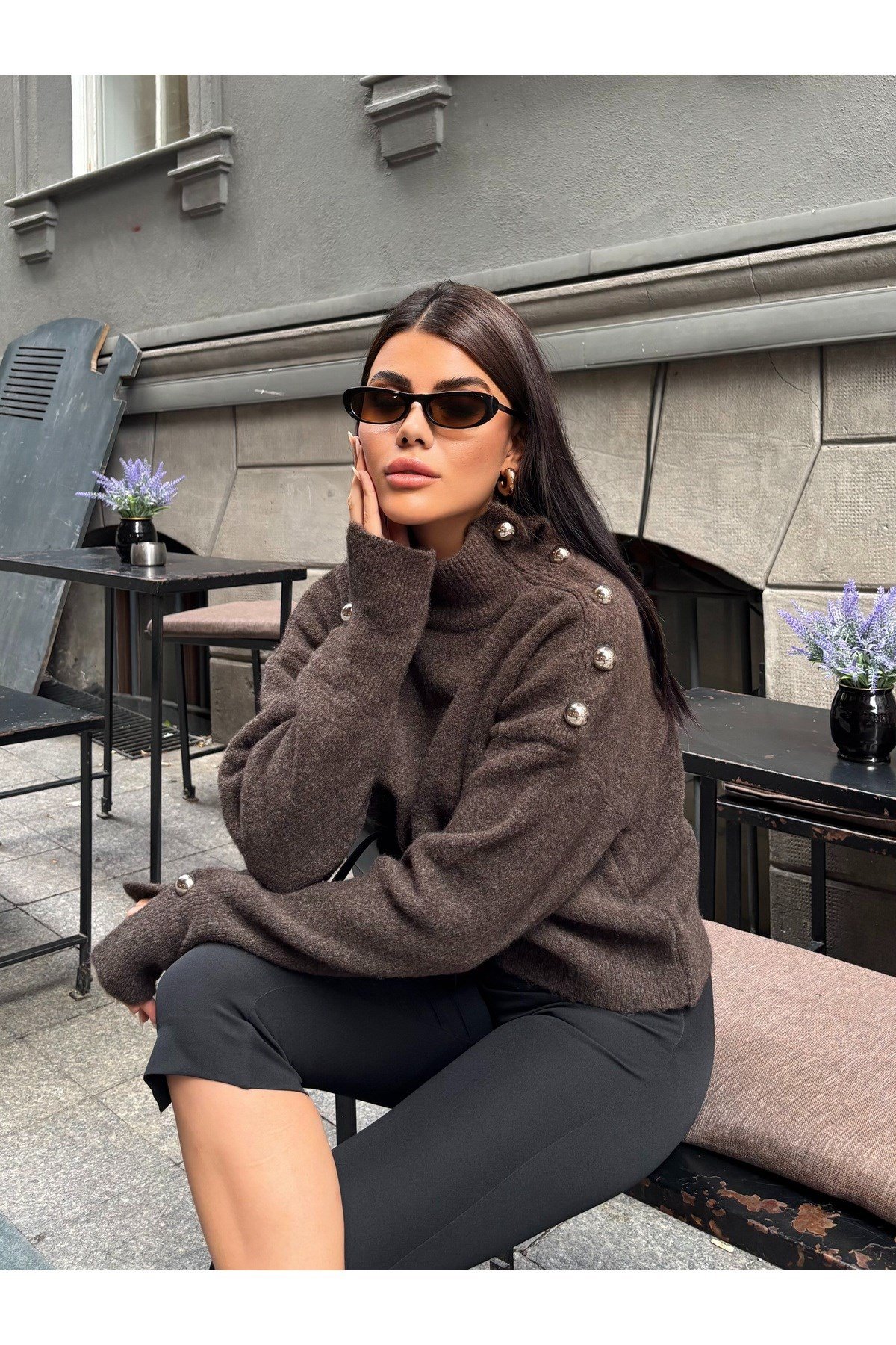 Kadın Düğme Detaylı Balıkçı Yaka Triko Kazak