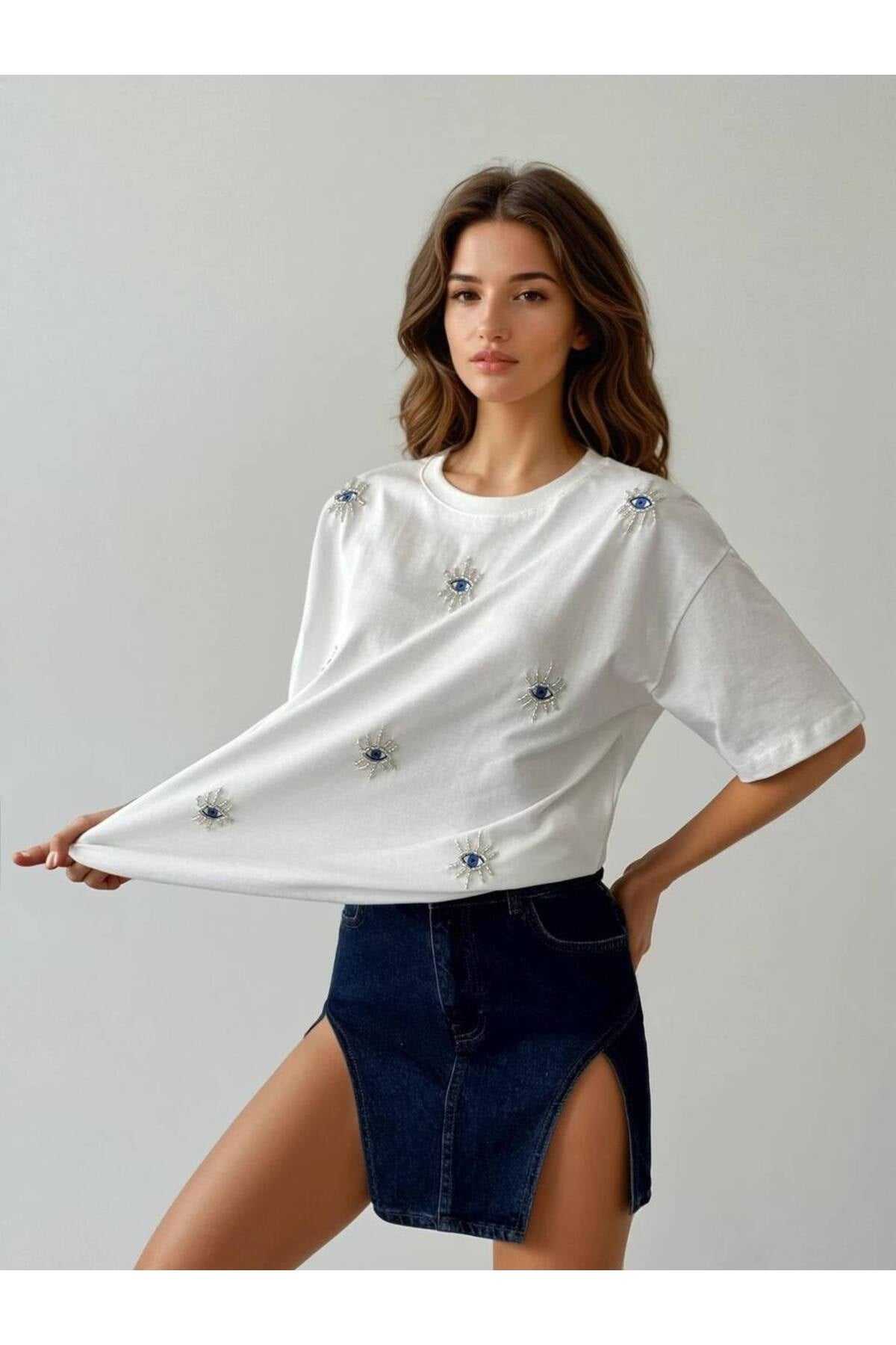 Kadın Göz Motifli Tshirt