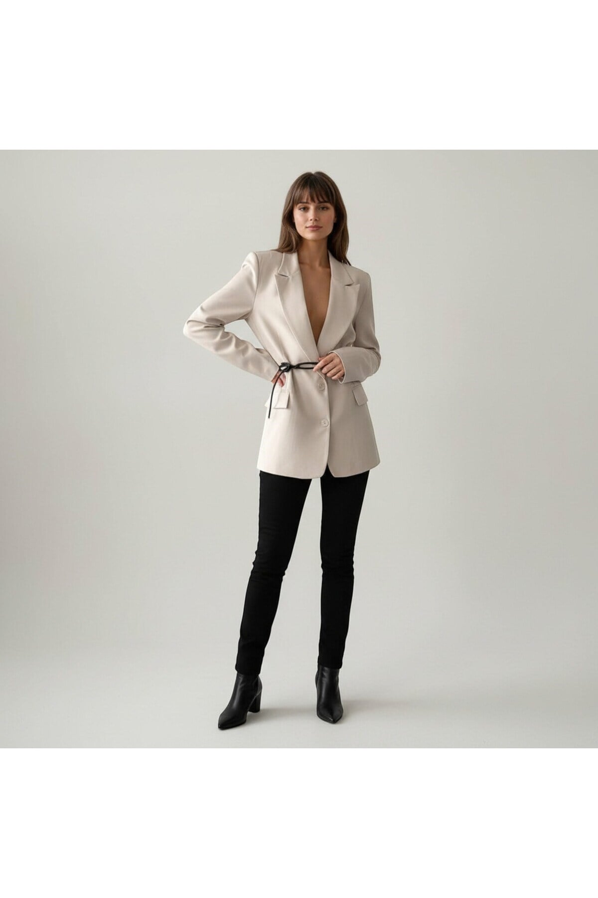 Kadın Kemer Detaylı Astarlı Blazer Ceket