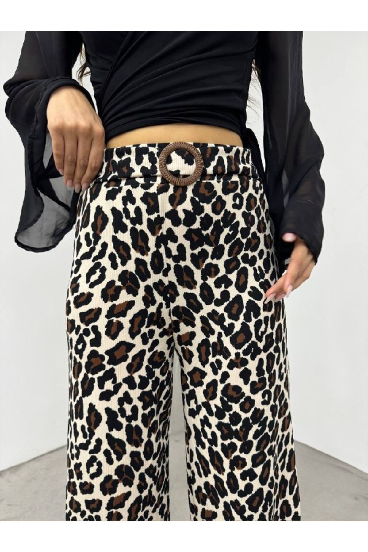 Kadın Leopar Desenli Kemerli Pantolon