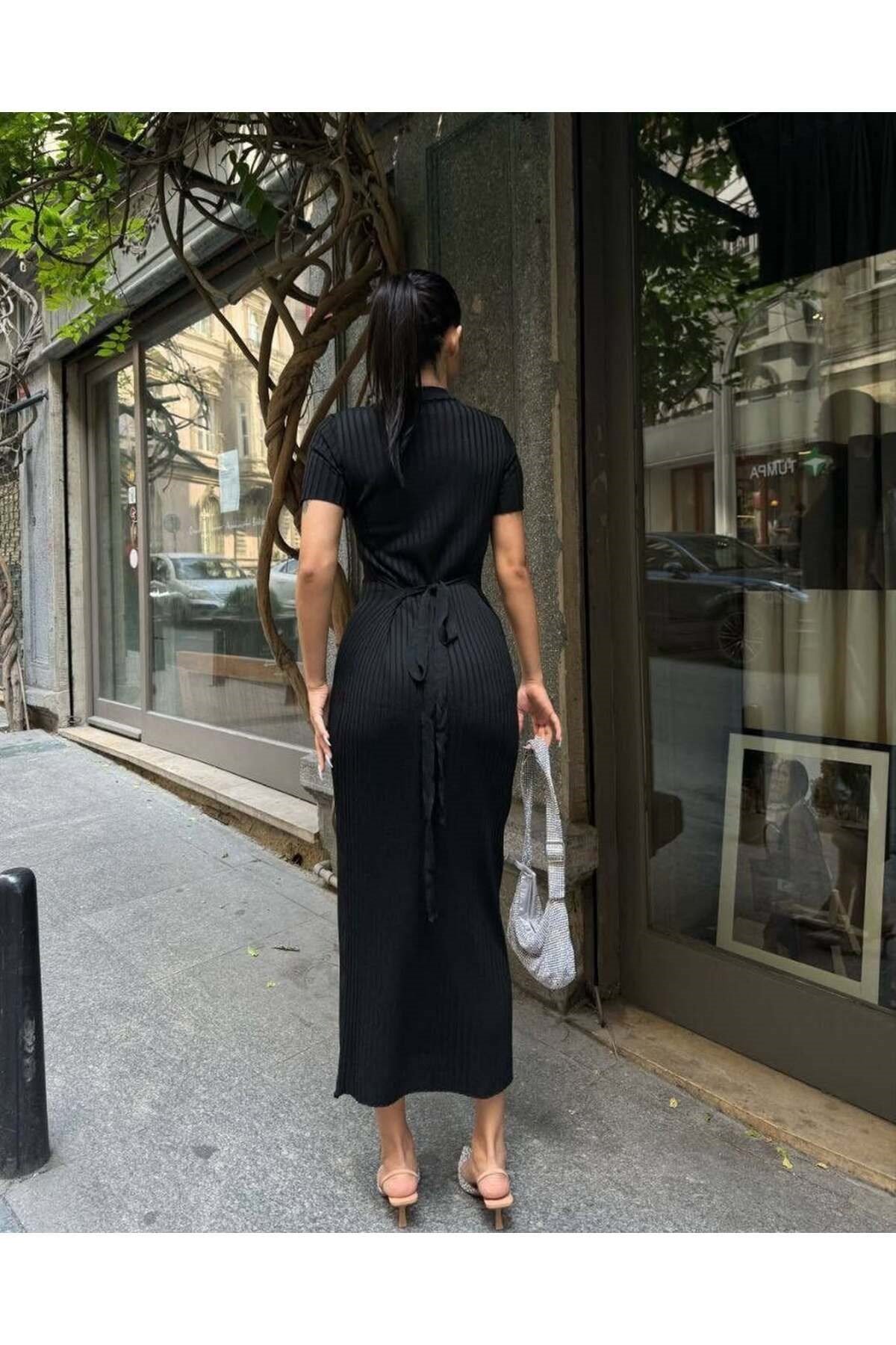 Kadın Siyah Arkadan Kuşaklı Kısa Kollu Triko Elbise