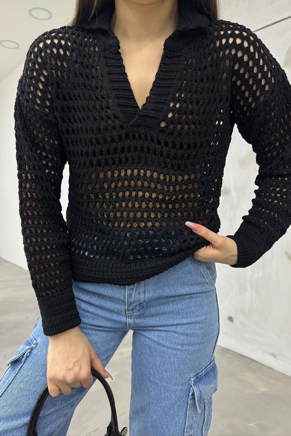 Kadın Siyah Polo Yaka Ajurlu Triko Bluz