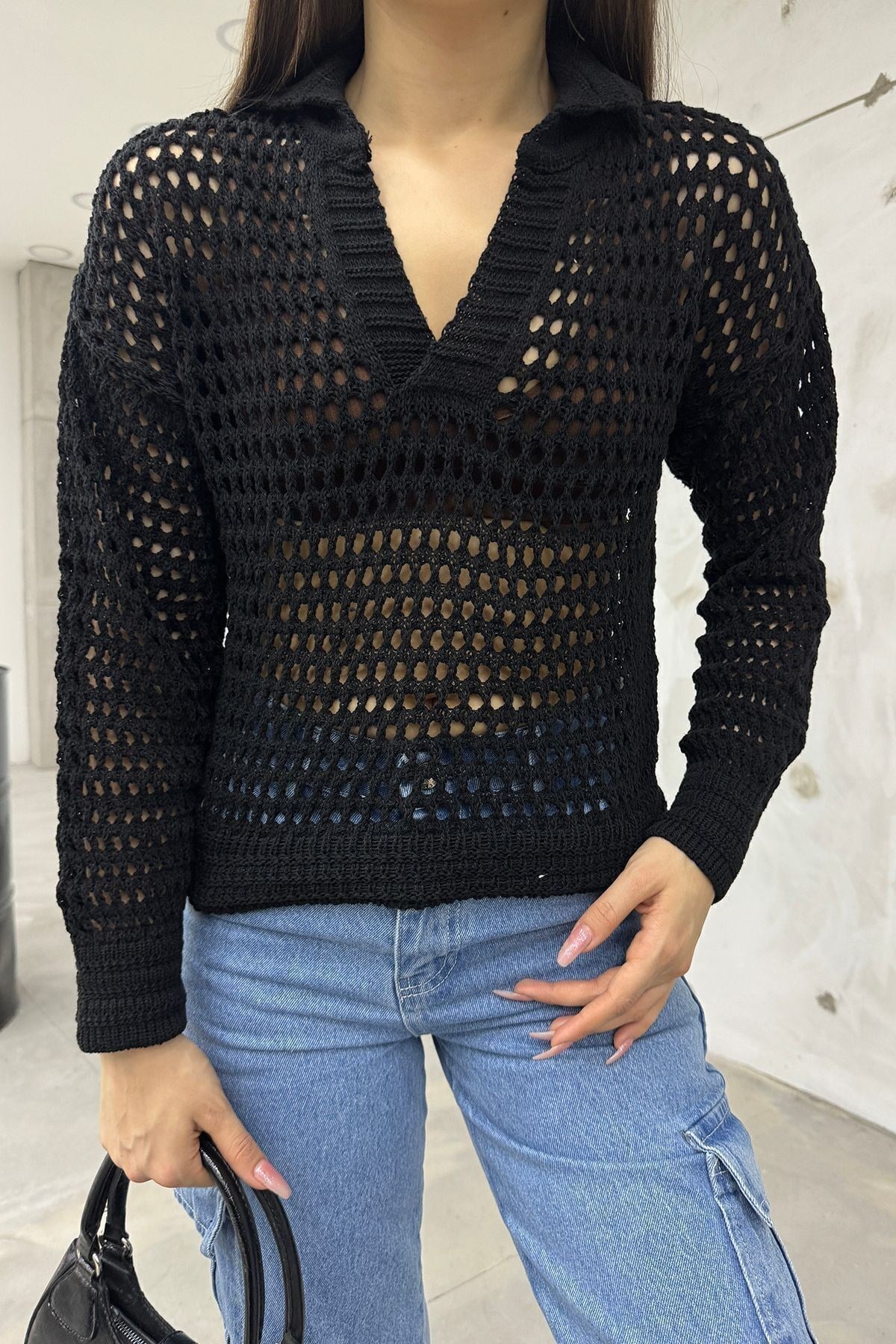Kadın Siyah Polo Yaka Ajurlu Triko Bluz