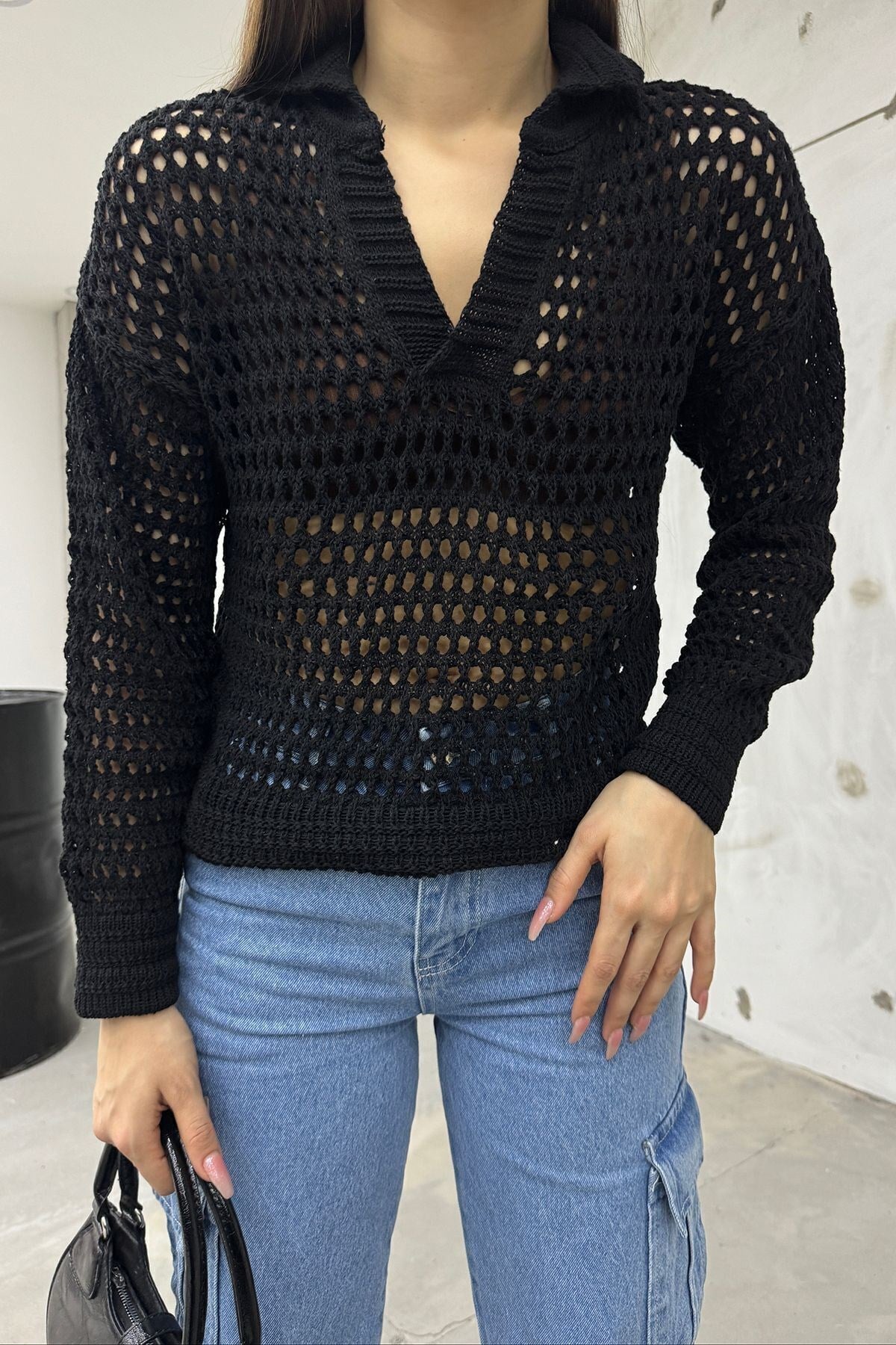 Kadın Siyah Polo Yaka Ajurlu Triko Bluz