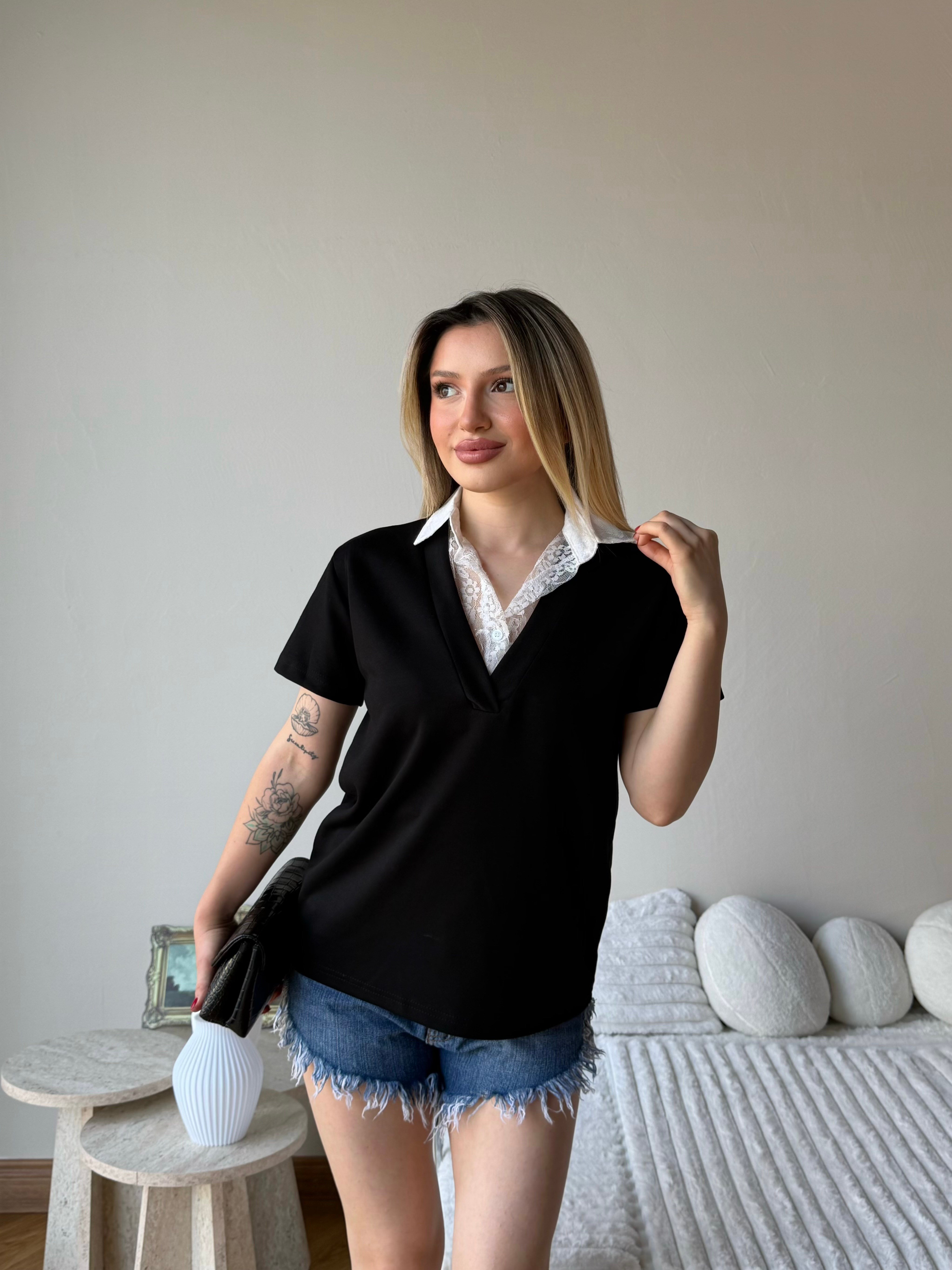 Kadın V Yaka Dantel Detaylı Bluz