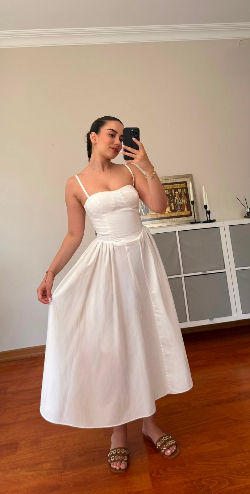 ASKILI GÖĞÜS KUPLU ELBİSE