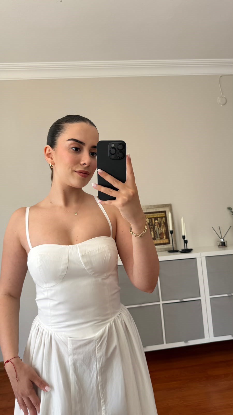 ASKILI GÖĞÜS KUPLU ELBİSE