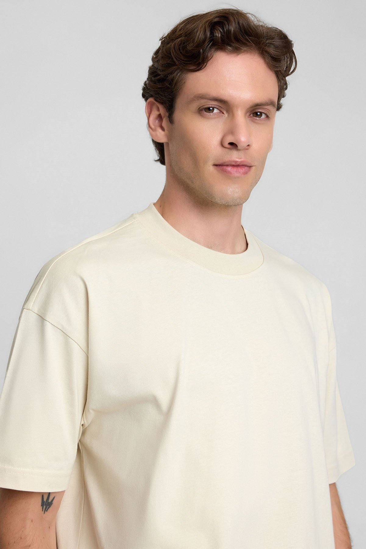 Mısırlı Erkek Oversize T-Shirt Ekru