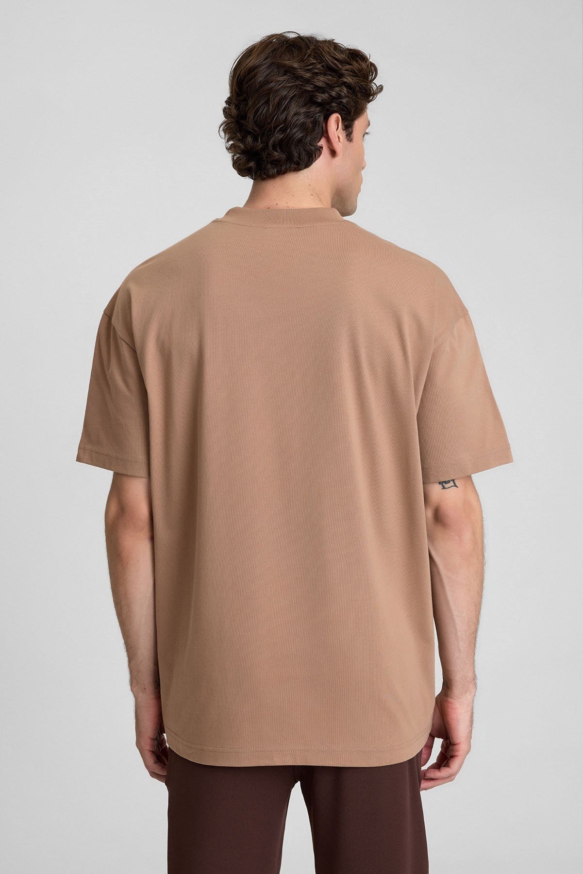 Mısırlı Erkek Oversize T-Shirt Koyu Kahverengi