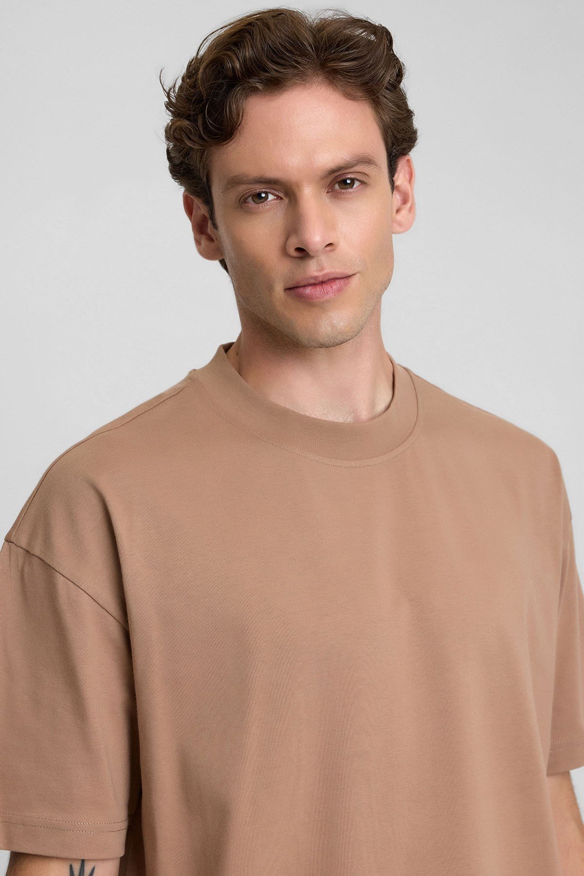 Mısırlı Erkek Oversize T-Shirt Koyu Kahverengi