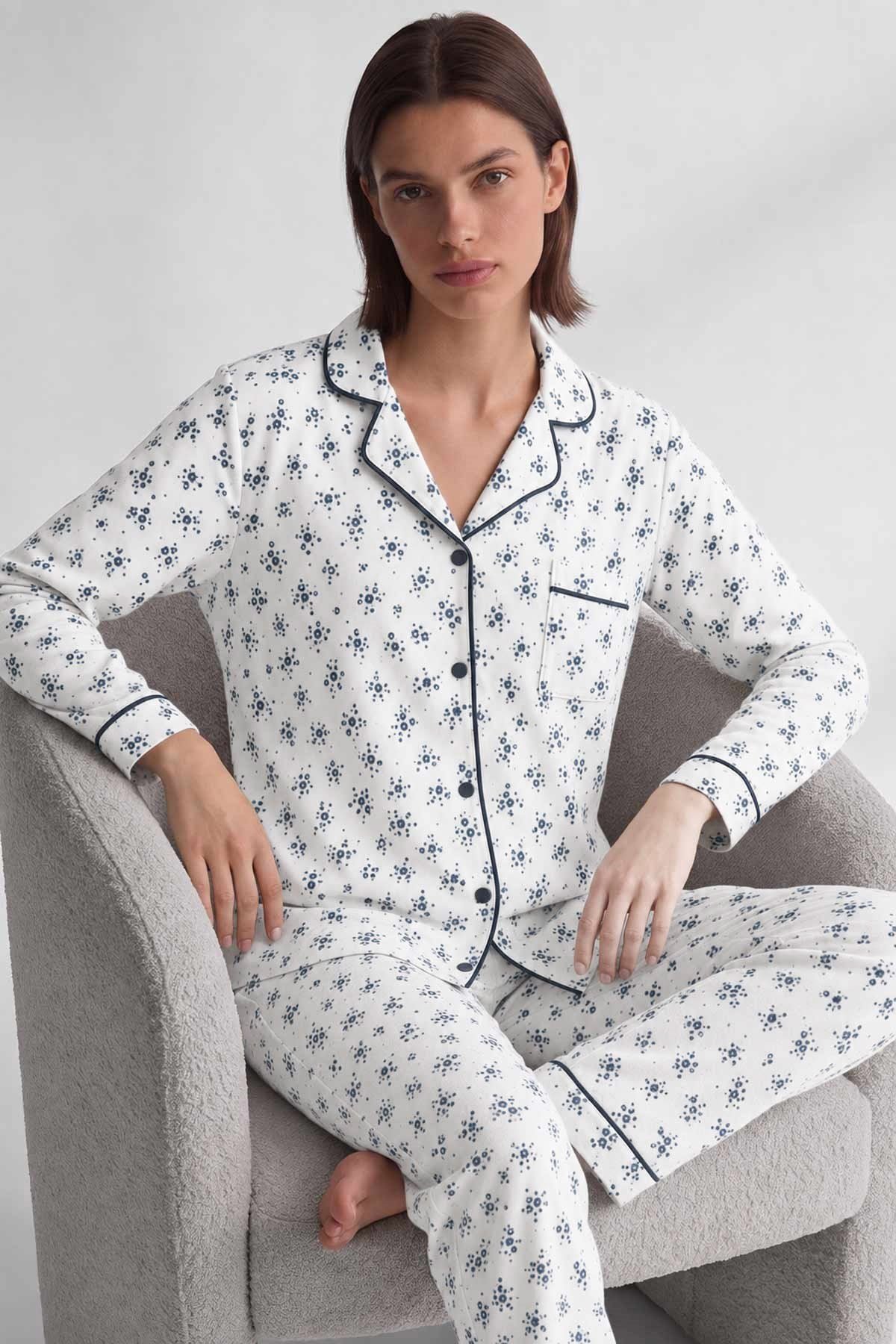Mısırlı Kadın Düğmeli Çiçek Desenli Pijama Takım Lavender