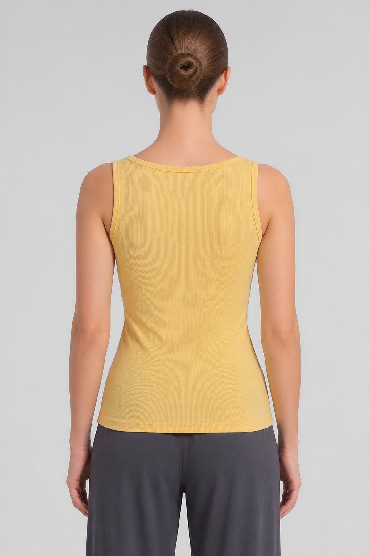 Mısırlı Kadın Kaşkorse Sırtı Kapalı Askılı T-Shirt Sarı