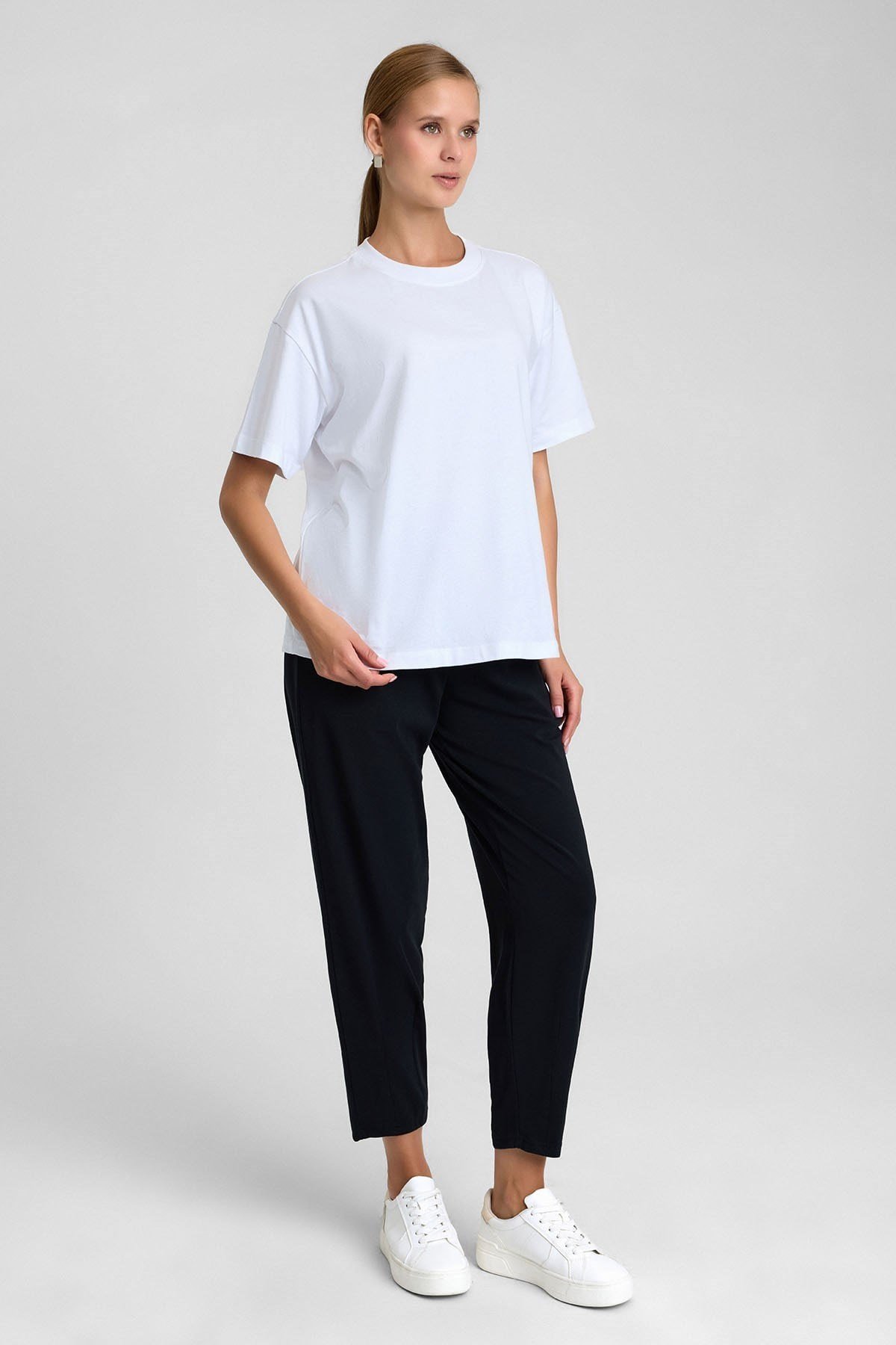 Mısırlı Kadın Oversize T-Shirt Beyaz