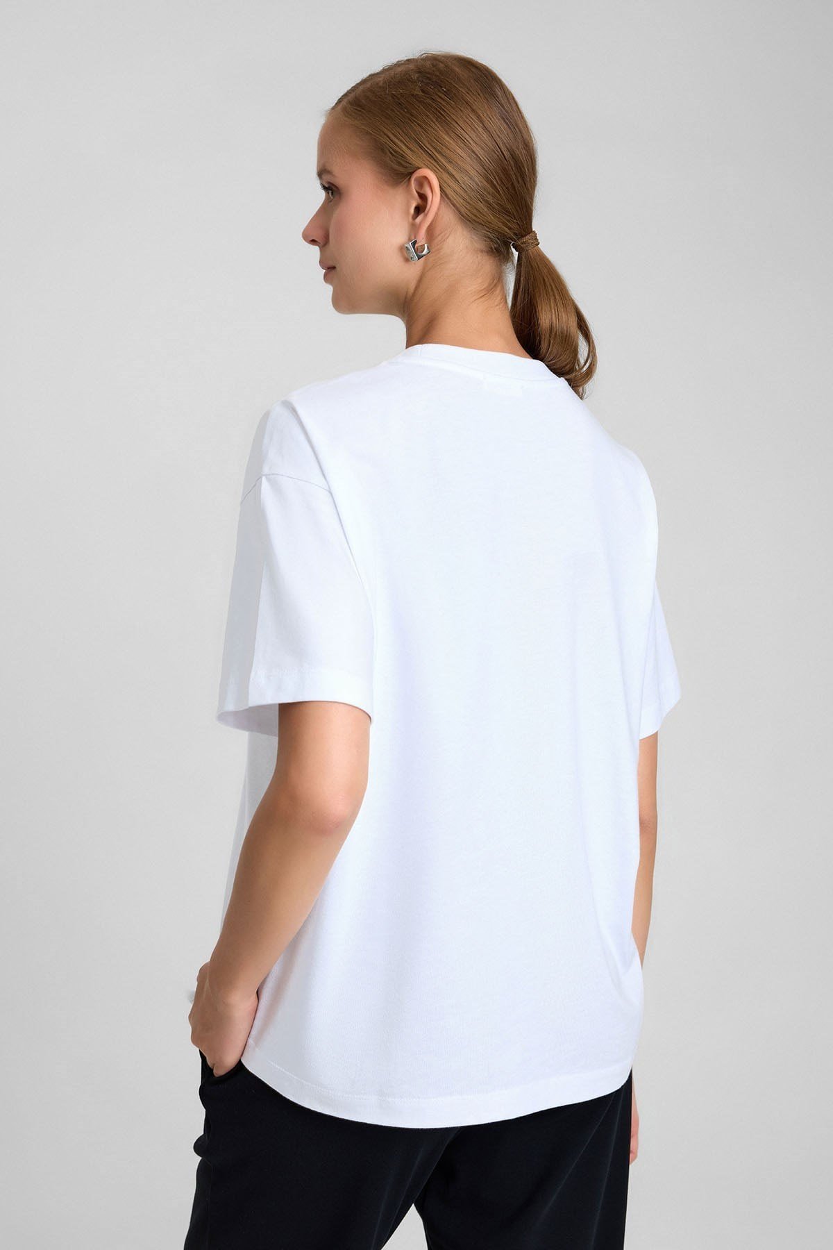 Mısırlı Kadın Oversize T-Shirt Beyaz
