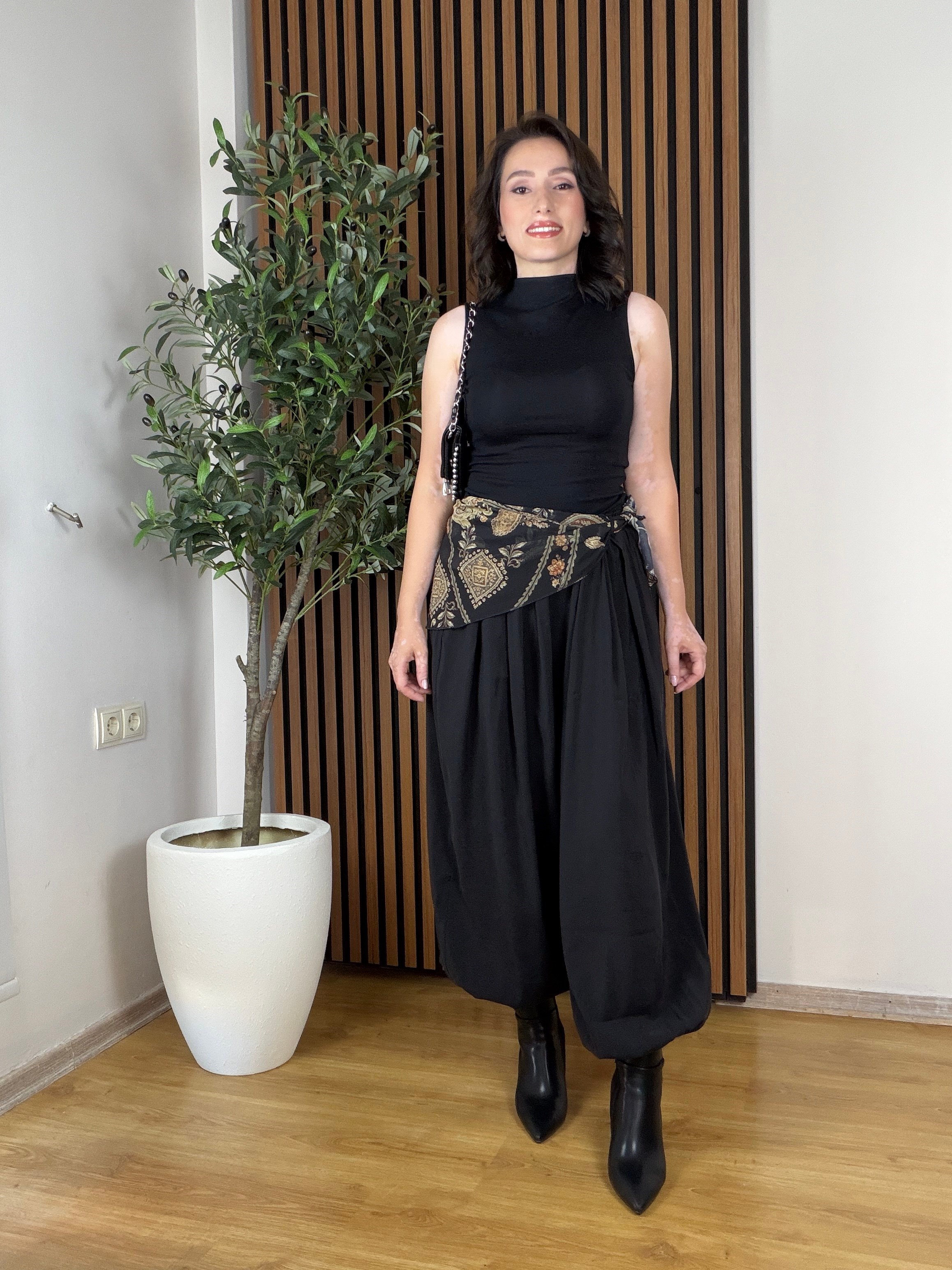 Fular Detaylı Poplin Şalvar Pantolon-Siyah